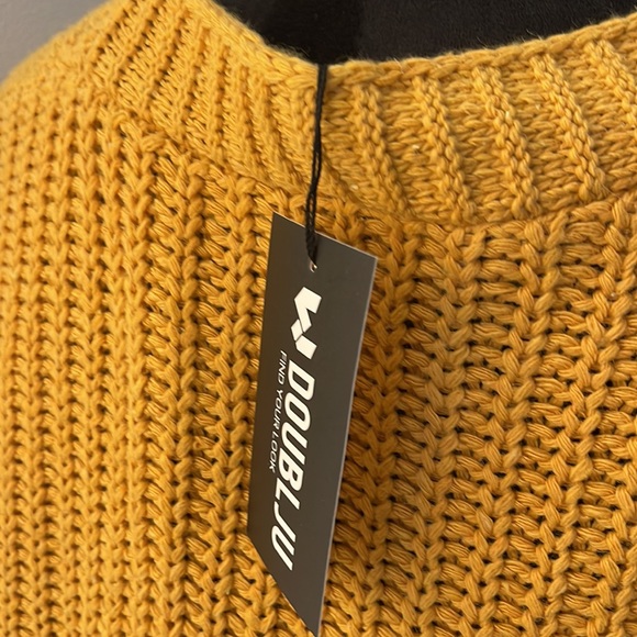 Golden Yellow\Mustard Sweater - Picture 9 of 10